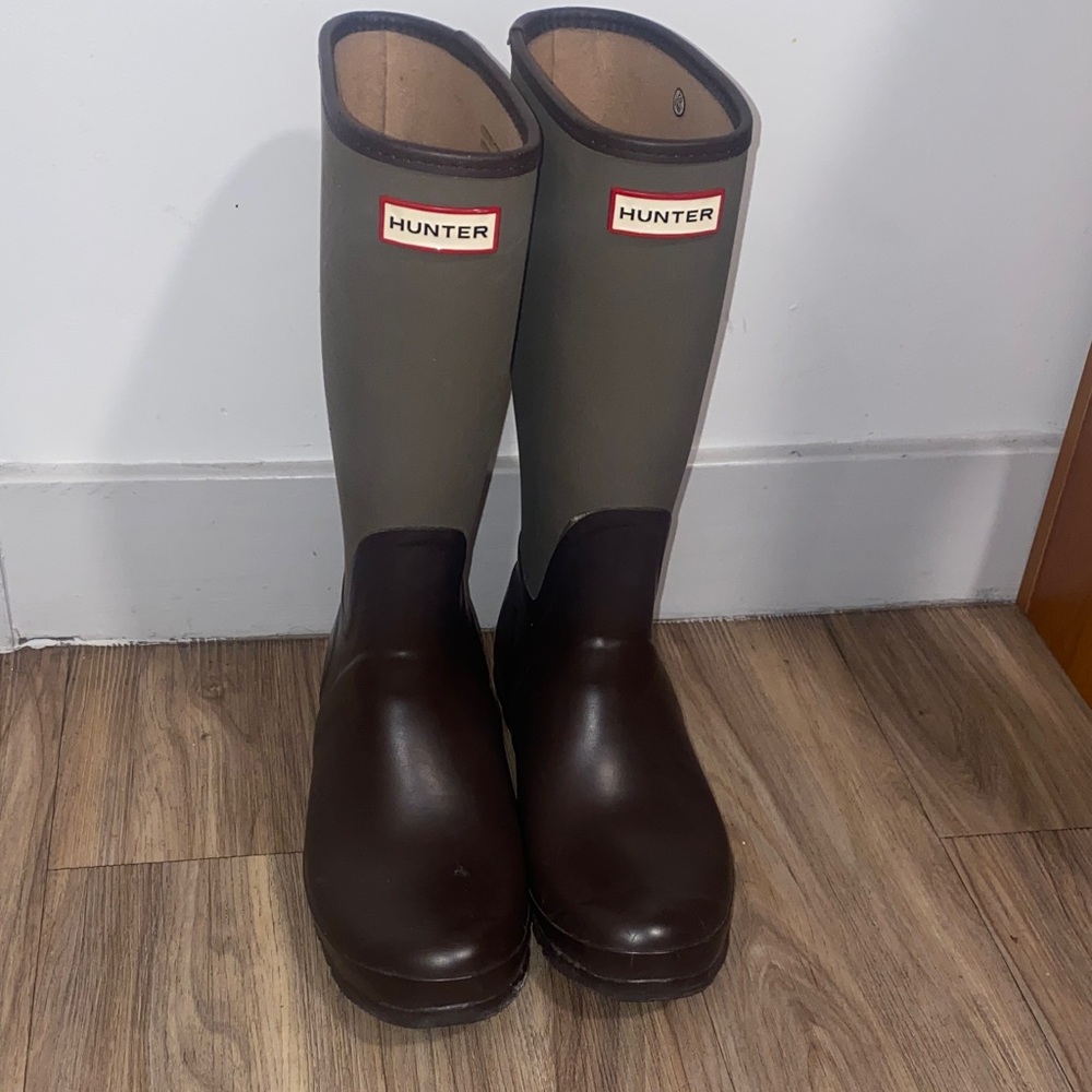 Hunter Two-Tone Brown and Gray Boots